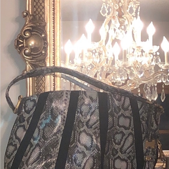 Aimee Kestenberg Tuscany Hobo.Real leather& suede Faux snakeskin embossed🤗 - Picture 15 of 15
